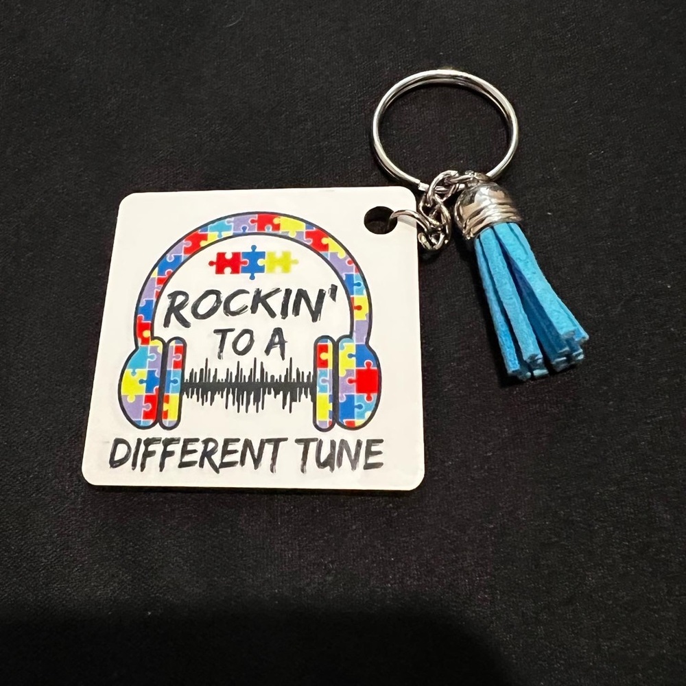 Autism Awareness Keychains 🧩 - Picture 3 of 3